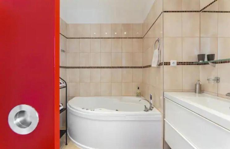 Lenka'S Cozy Red Studio + Lenka'S Cozy Gold Apartment Prag Exterior foto